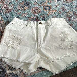 nwot white billabong Jean shorts